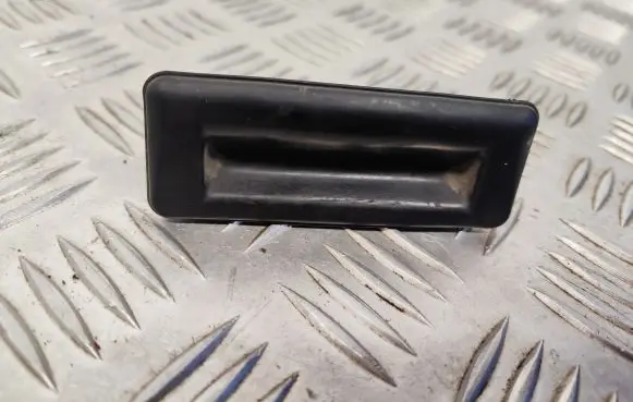 Skoda Superb B6 (3T) Tailgate opening switch 5J0827229