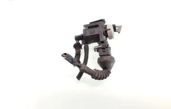 Audi A6 S6 C5 4B Turbo solenoid valve 1J0906283A