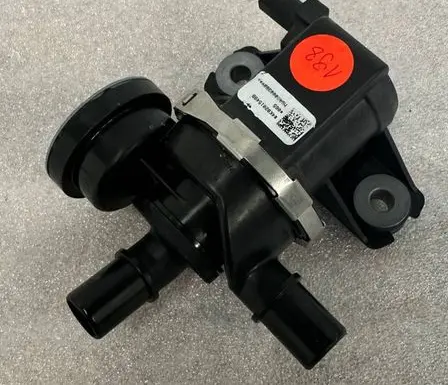 Audi A6 S6 C8 4K Fuel pressure regulator 4K8201549B