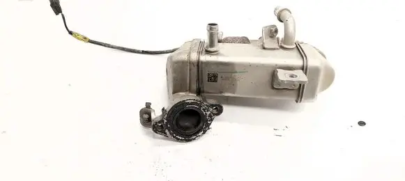 Nissan X-Trail T32 EGR valve cooler 147350678R