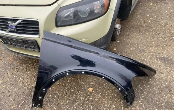 Volvo C30 Fender