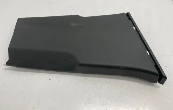 Skoda Octavia Mk4 (B) pillar trim (bottom) 5E3867282