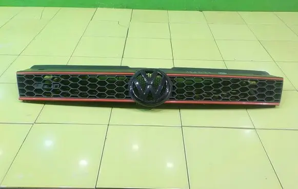 Volkswagen Polo V 6R Front bumper upper radiator grill 17AB97
