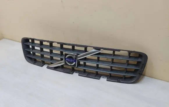 Volvo XC90 Front grill 30678983