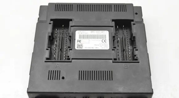 Skoda Fabia Mk2 (5J) Comfort/convenience module 6R7937087F