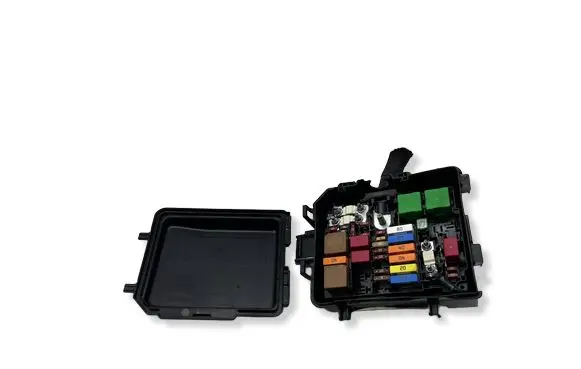 Opel Mokka B Fuse box set 9824510780 9826717980