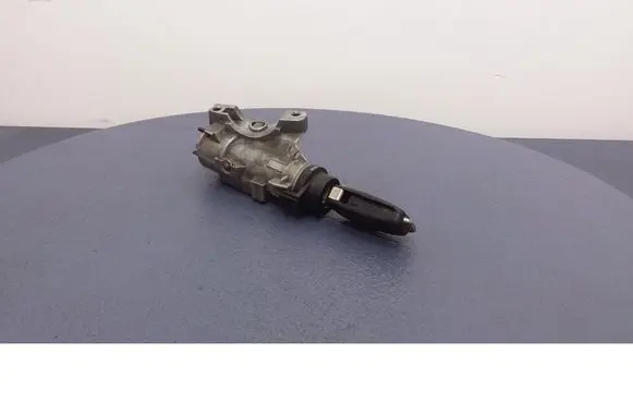 Audi A4 S4 B7 8E 8H Ignition lock 4B0905851P