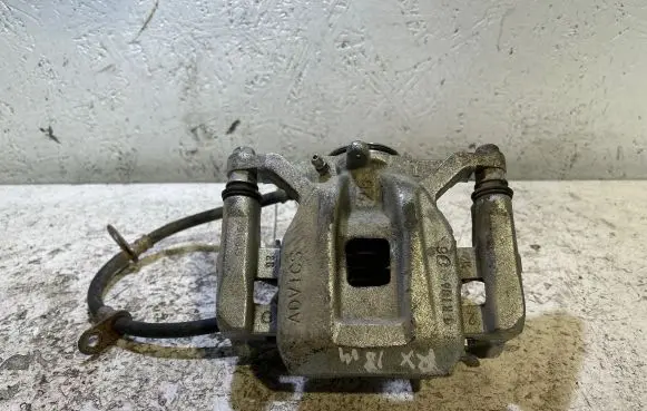 Lexus RX 450H Rear brake caliper