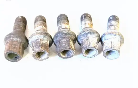 Peugeot 807 Nuts/bolts 