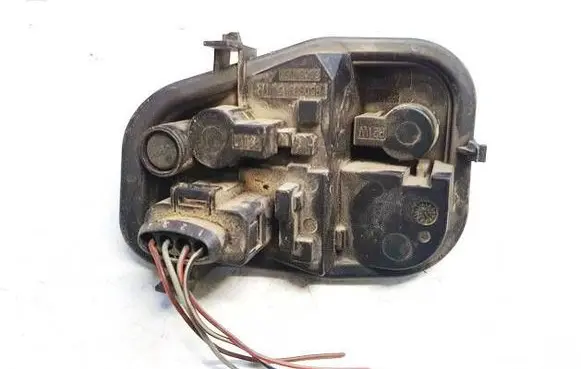 Audi A6 S6 C6 4F Tail light bulb cover holder 89036915 89037058