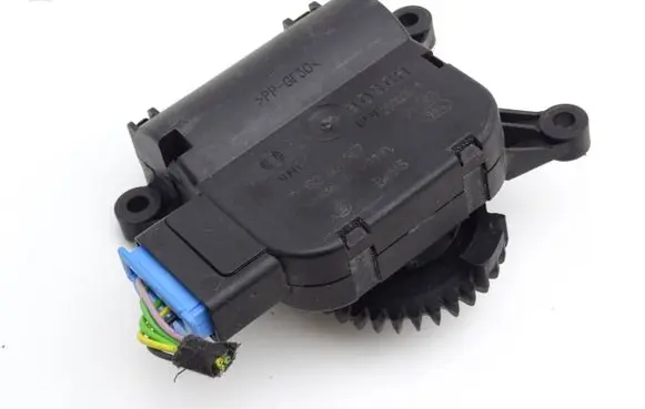 Seat Ibiza III (6L) Air flap motor/actuator 0132801357