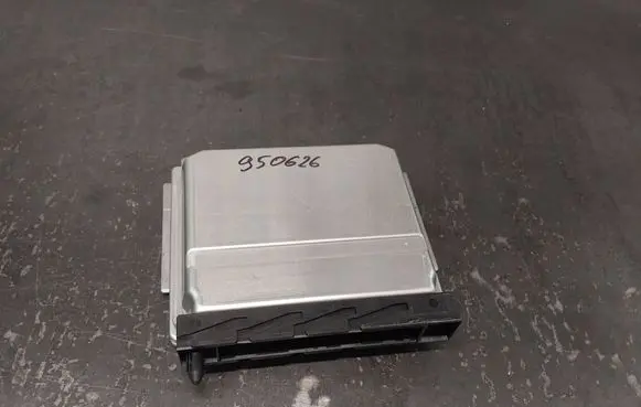 Volvo V50 Engine control unit/module 30668478A 026120829 1039S17476