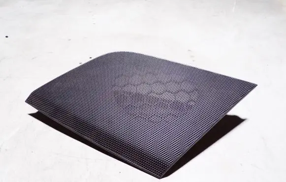 Side speaker trim/cover
