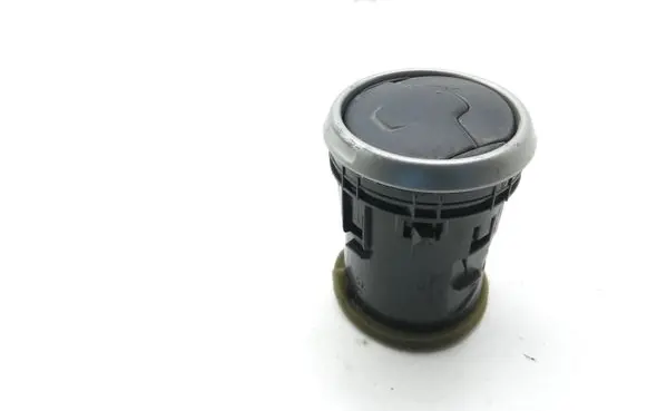 Nissan Qashqai Dash center air vent grill 68760JD10A