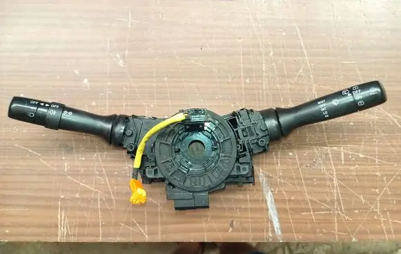 Wiper turn signal indicator stalk/switch