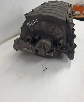 BMW 7 E65 E66 Intake manifold 7537882