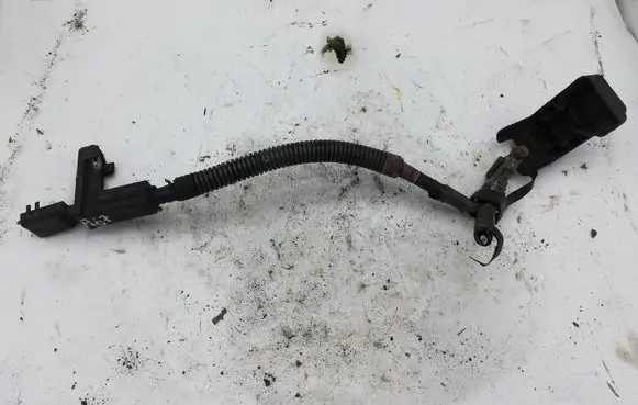Toyota Avensis T270 Positive cable (battery) 8282320100