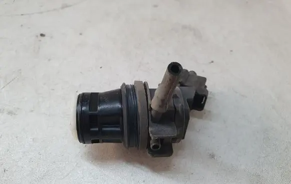 Toyota Prius (XW20) Windscreen/windshield washer pump 8533060190 0602104541