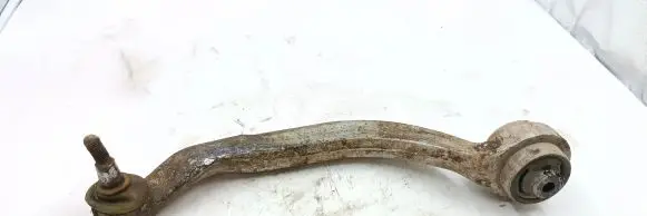 Volkswagen PASSAT B5.5 Front lower control arm/wishbone 4D0407695F