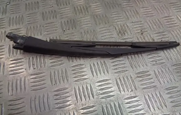 KIA Ceed Rear wiper blade arm