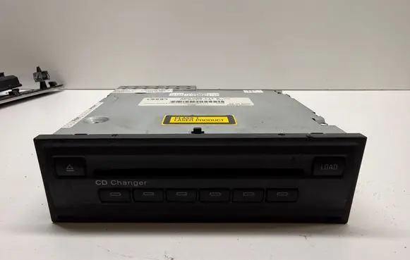 Audi A6 S6 C6 4F CD/DVD changer 4E0035111A 4E0910111E
