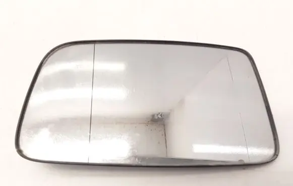 Mitsubishi Lancer Wing mirror glass MR520317