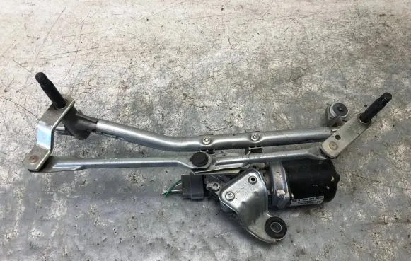 Front wiper linkage