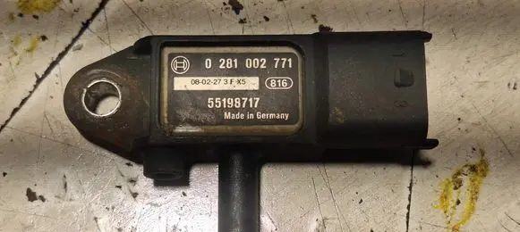 Opel Vectra C Exhaust gas pressure sensor 0281002771 0802273FX5 55198717