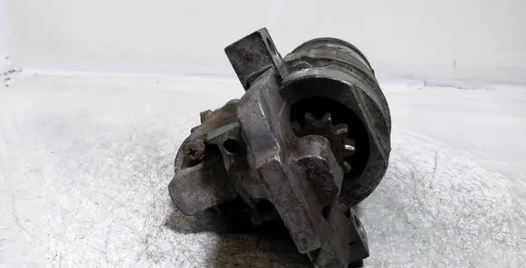 Mazda 6 Starter motor M000T87681