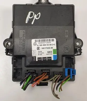 Mercedes-Benz A W169 Door control unit/module A1699000200