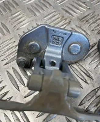 BMW 1 E81 E87 Tailgate/trunk/boot hinge 7060626