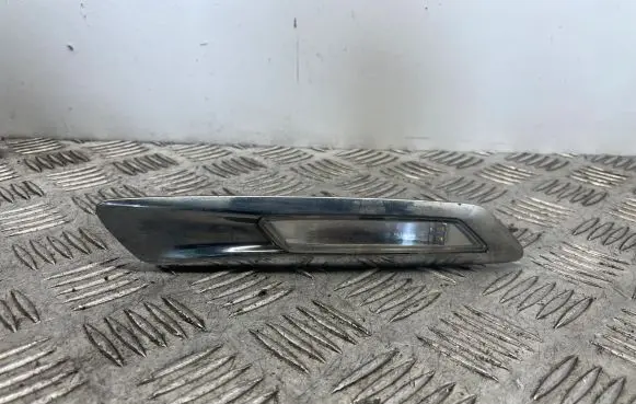 BMW 5 F10 F11 Front fender indicator light 7154167 7154169