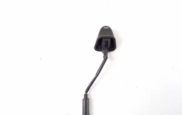 BMW 3 E90 E91 Windshield washer spray nozzle 7131299