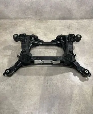 Land Rover Evoque II Rear axle beam L8D25K091AD XDP30 202108302063