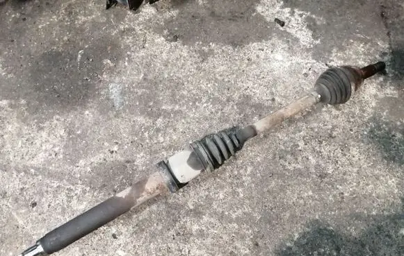Ford Fiesta Front driveshaft