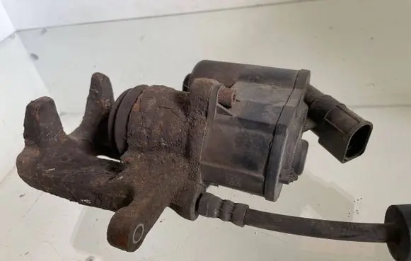 Audi A6 S6 C6 4F Rear brake caliper