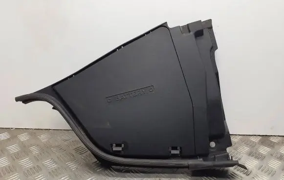 Infiniti Q70 Y51 Battery box tray cover/lid LF885211 648951MA0A