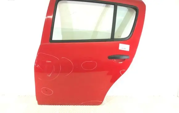 Dacia Sandero Rear door