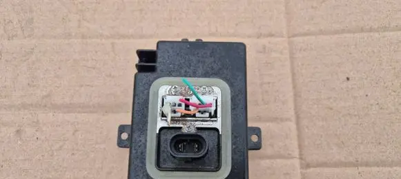 BMW 3 E46 Headlight ballast module Xenon 6925647 58401115