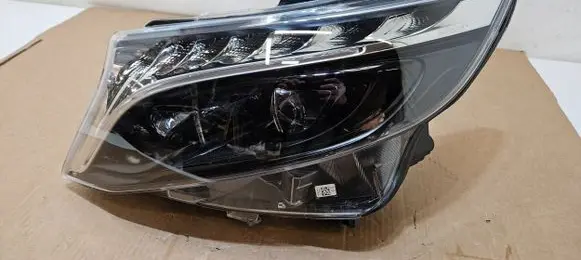 Mercedes-Benz Vito Viano W447 Headlight/headlamp A4479063201