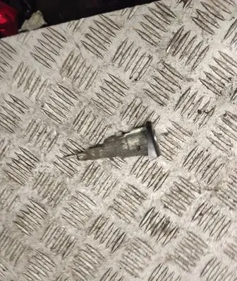 Seat Leon (1P) Front door lock (next to the handle) 