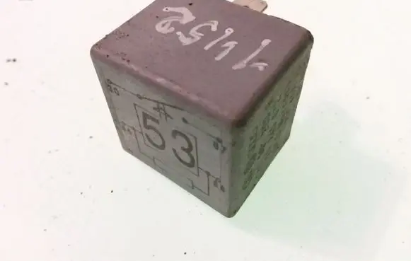 Volkswagen Golf IV Other relay 141951253B