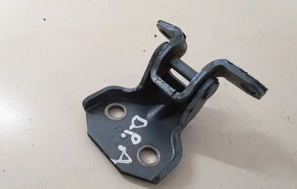 Subaru Forester SH Front door lower hinge 