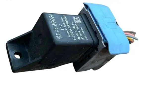 Peugeot Partner Glow plug pre-heat relay 9803299780 20170726 51299058A