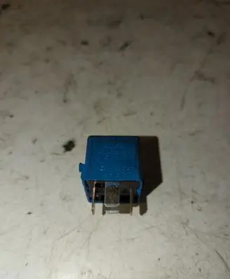 BMW 5 E60 E61 Other relay 6915327