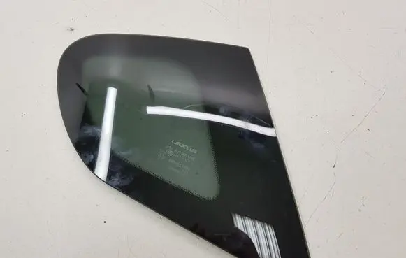 Lexus CT 200H Rear side window E643R007953