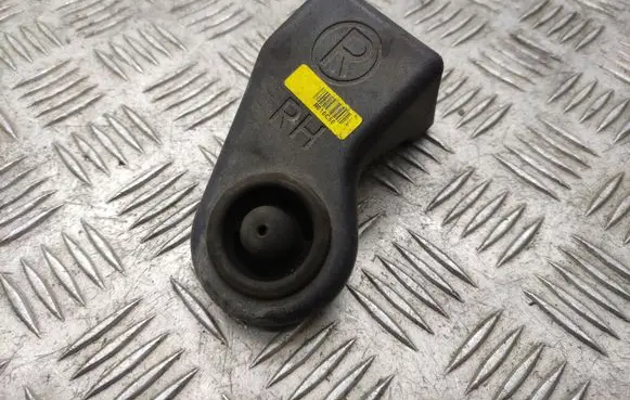 KIA Sorento Radiator mount bracket