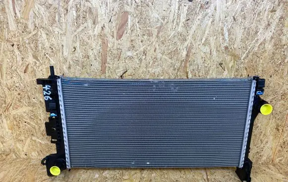 Volvo S90, V90 Coolant radiator 31368232