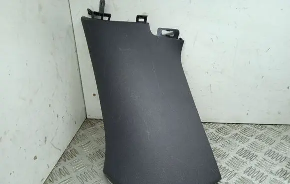 Mercedes-Benz GLE (W166 - C292) (D)pillar trim (top) A1666900625