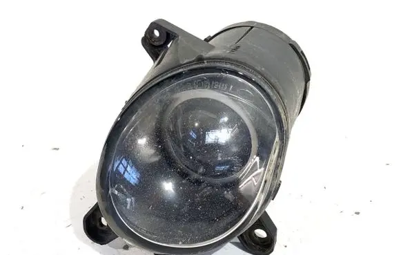 Volkswagen PASSAT B5.5 Front fog light 3B7941699A